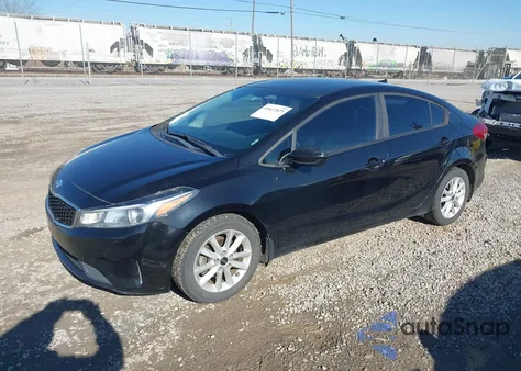 2017 Kia Forte S z USA, uszkodzony, nr VIN 3KPFL4A70HE063204